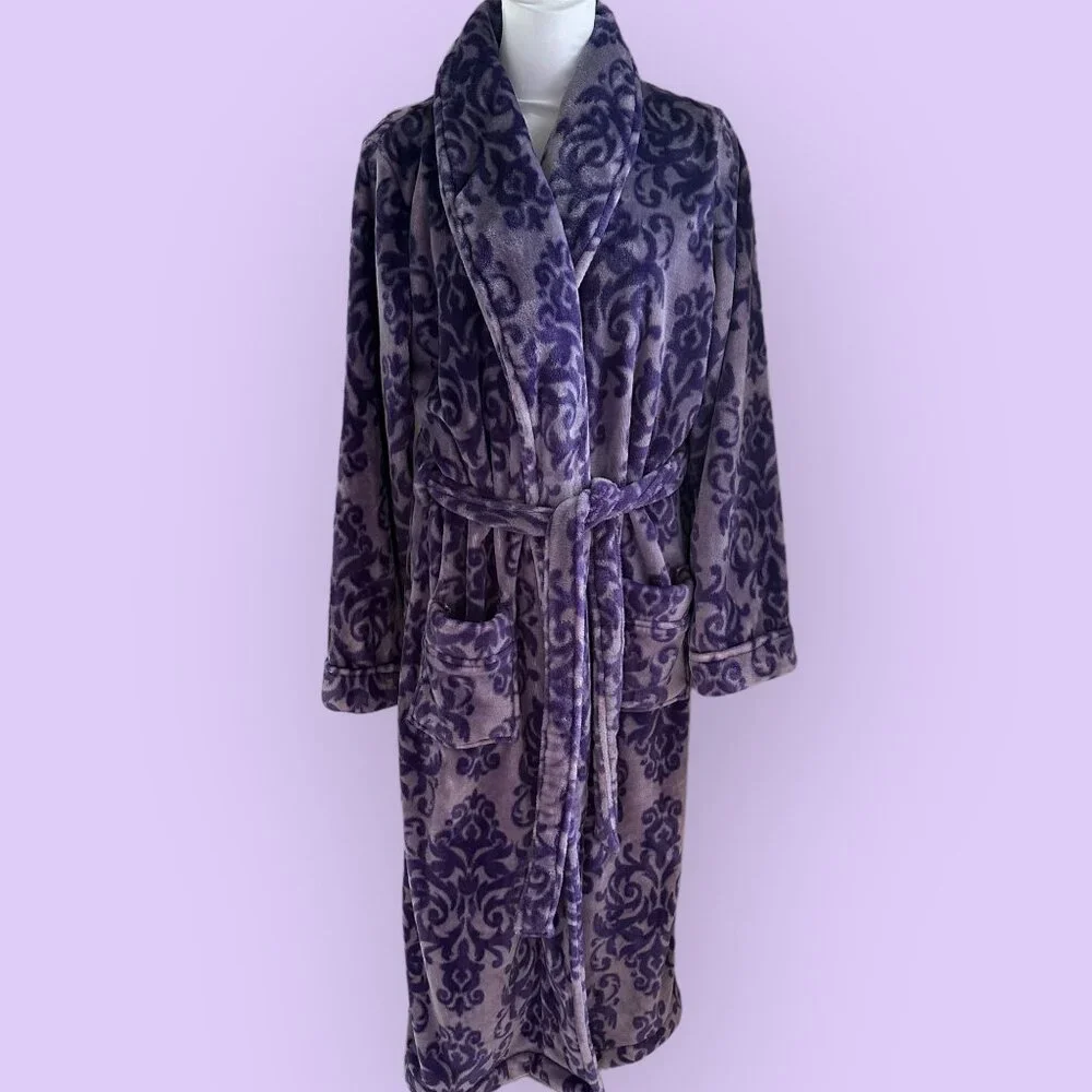 Nordstrom Women's Plush PURPLE BATHROBE Robe Medium Used - Picture 2 of 5
